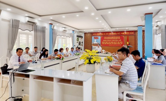 Chi bộ Quỹ Bảo vệ và phát triển rừng tỉnh Quảng Nam tổ chức sinh hoạt chuyên đề Quý I/2024